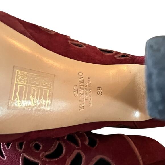 Valentino Garavani Burgundy Suede Cutout Platform High Heel Booties EU 39 US 9 - Picture 10 of 11